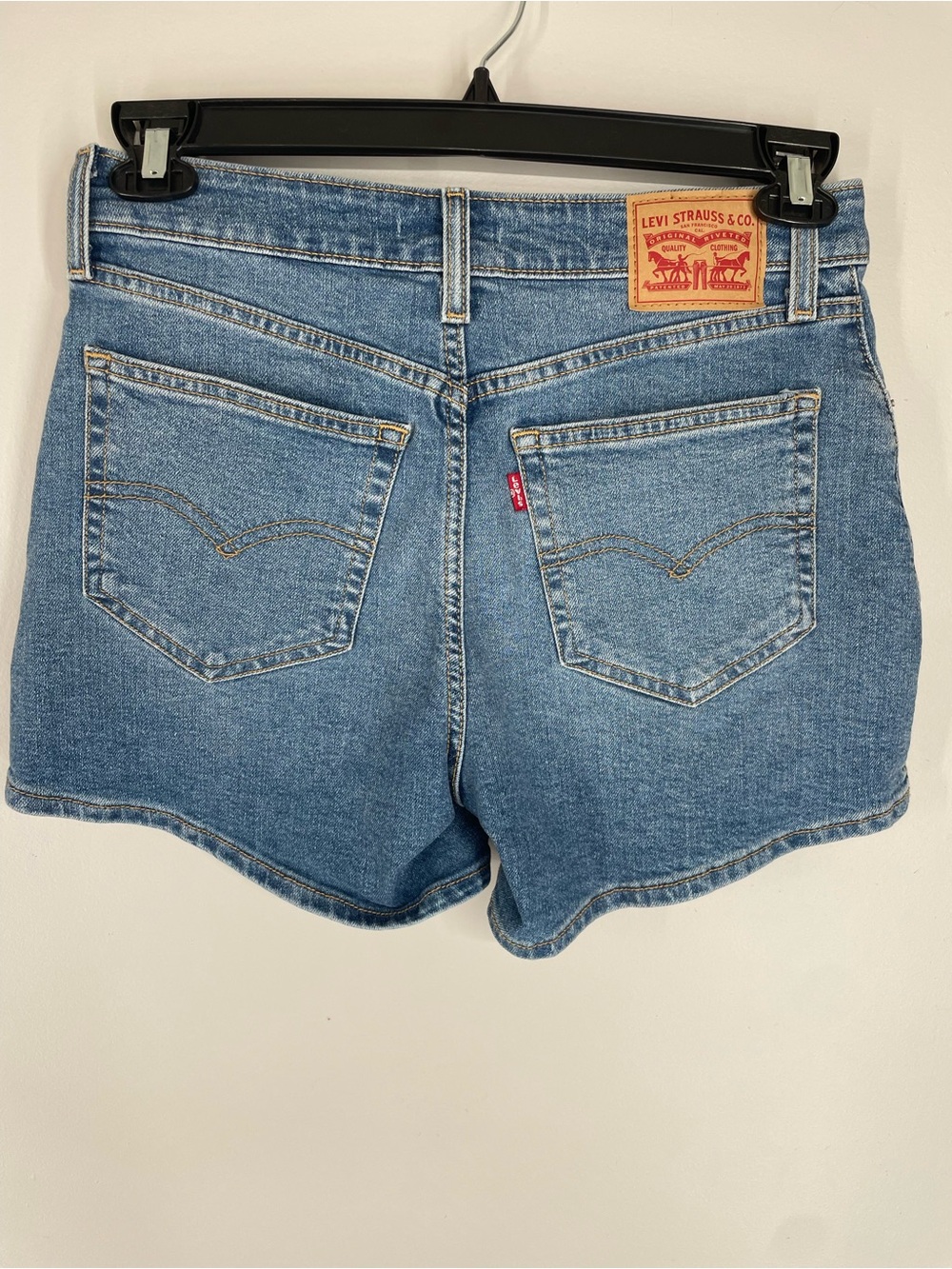 Women’s Levi’s Mid-Rise Blue Denim Jean Shorts